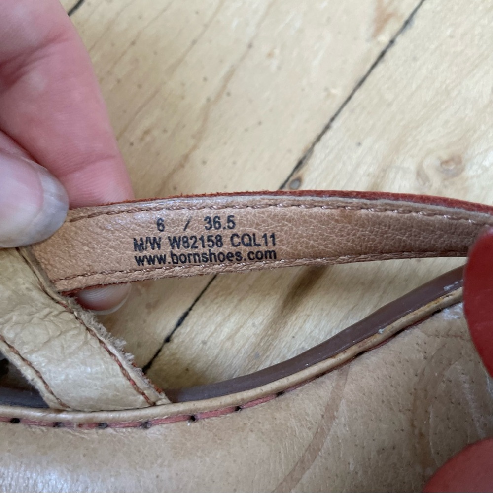 Born Tan Leather Sling Back Thong Sandals w/Coral Leather‎ Flowers Size 6 Boho - Picture 3 of 6